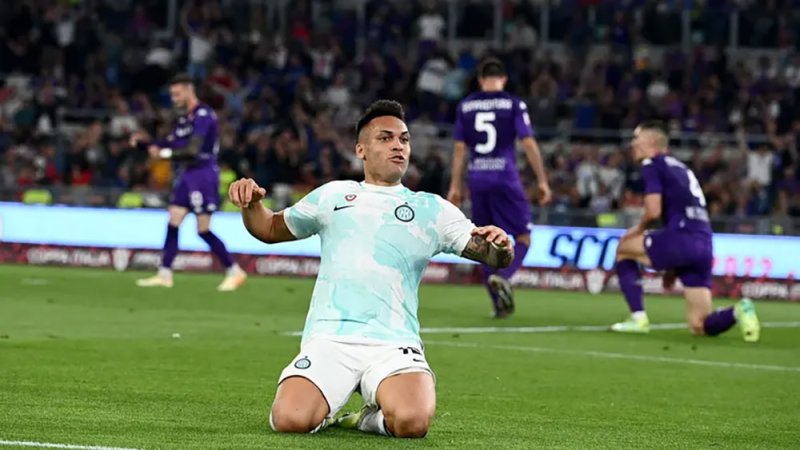 لاوتارو يهدي إنتر كأس إيطاليا
