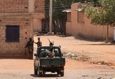 السودان.. الجيش يقرر تسليح "كل القادرين على حمل السلاح"
