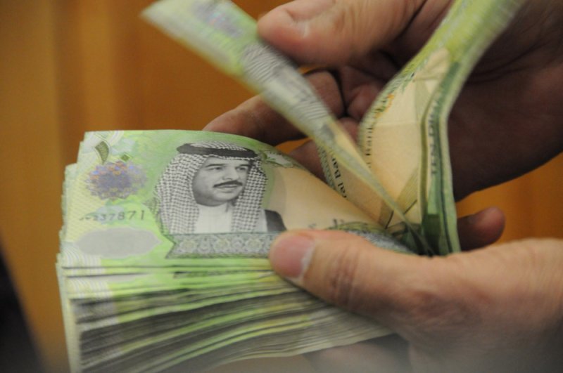 مقترح نيابي: ضريبة 2 % على تحويلات الأجانب