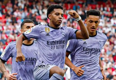 رودريغو يعزز حظوظ ريال مدريد بالوصافة بثنائية في مرمى إشبيلية