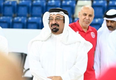 رئيس نادي المحرق يشهد تدريبات الفريق السلاوي