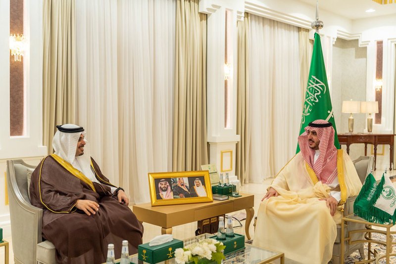 أمير منطقة الجوف يستقبل سفير مملكة البحرين لدى المملكة العربية السعودية
