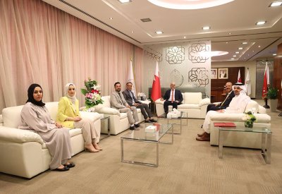 جامعة البحرين وشركة "جرومور" تبحثان التعاون في مجالات التطوير المهني والتدريب