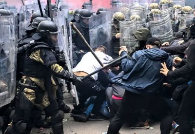 دماء الناتو تنزف في كوسوفو.. أكثر من 30 جريحاً في صفوف قوة حفظ السلام