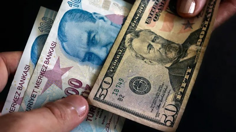 الليرة التركية تهبط لمستوى قياسي جديد عند 20.2 للدولار