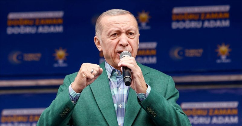 احتفالا بفوز أردوغان.. رجل أعمال ينحر 81 خروفا في اسطنبول