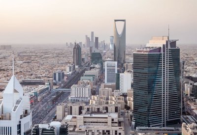السعودية تتجه للسماح بتملك الأجانب أسهم شركات تعمل بمكة والمدينة