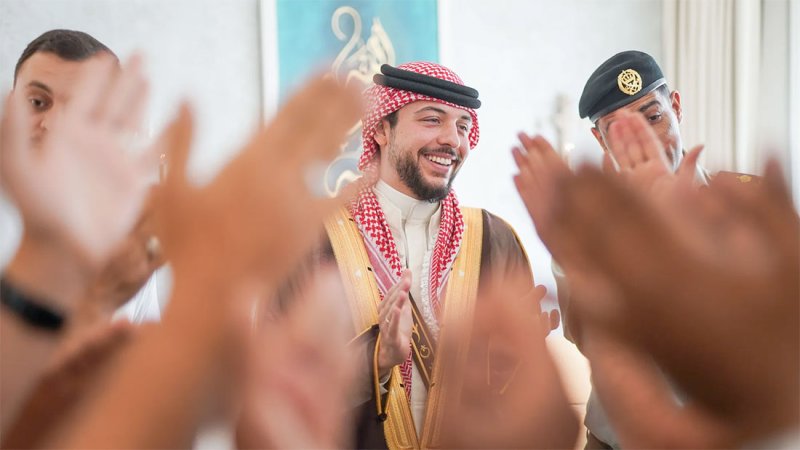 بالصور.. "حمام العريس" لولي العهد الأردني قبل زفافه