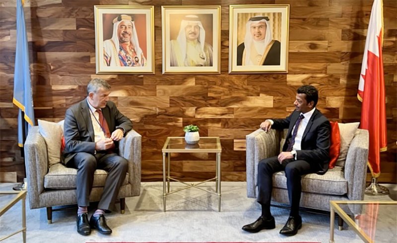 المندوب الدائم للبحرين في الأمم المتحدة يجتمع مع وكيل الأمين العام للأمم المتحدة والمفوض العام لوكالة الأونروا