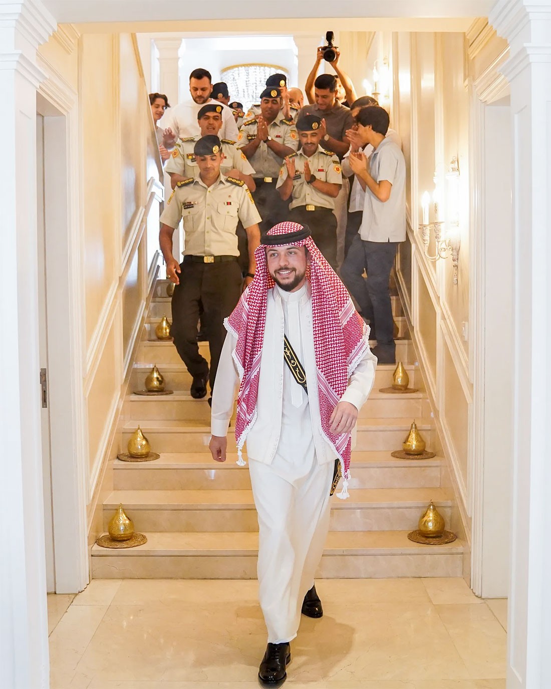  عادة ما يكون حمام العريس قبل الوليمة