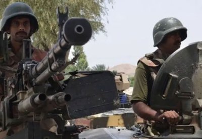 مسلحون يقتلون جندياً حرس حملة تلقيح ضد شلل الأطفال في باكستان