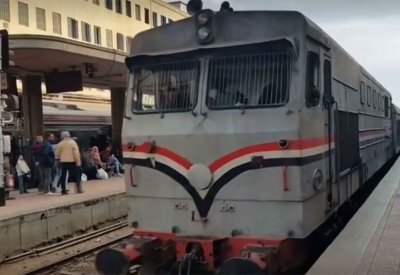 مقتل أشخاص إثر اصطدام قطار بتوك توك في مصر
