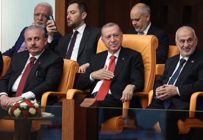 اليوم.. تنصيب أردوغان رئيسا لتركيا بحضور رؤساء دول ومسؤولين