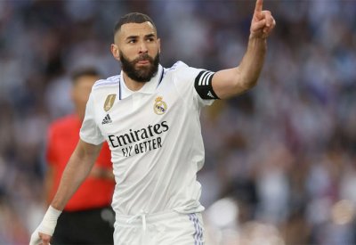 أنشيلوتي يتحدث عن بنزيمة: لا شكوك لدينا