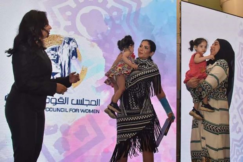 المجلس القومي للمرأة المصري يكرم نجمات مصر