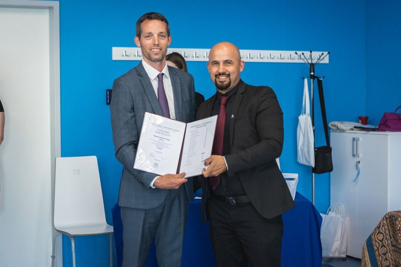 المدرب حمد الفردان يجتاز دورة التدريب الدولية في التنس بجامعة هنغاريا