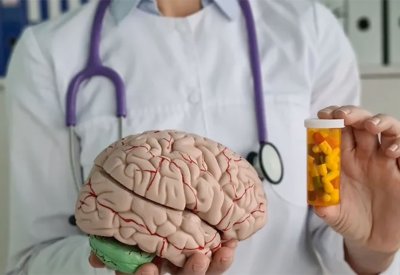 دراسة تكشف فائدة "غير متوقعة" للفيتامينات على الذاكرة