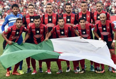 ليلة تتويج اتحاد العاصمة.. غضب بعد ظهور غريب لـ"مدرب الغريم"