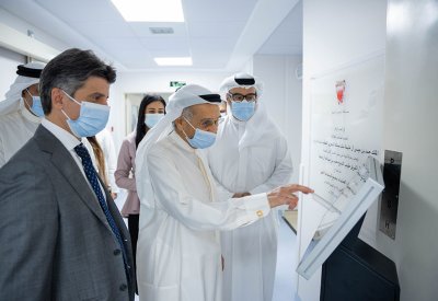 رئيس المجلس الأعلى للصحة يفتتح مشروع توسعة غرف العمليات والإفاقة بمجمع السلمانية الطبي