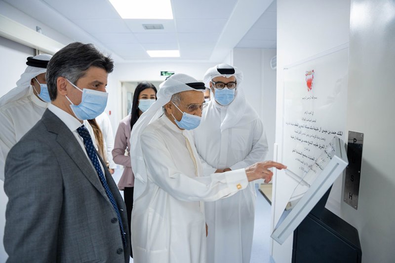 رئيس المجلس الأعلى للصحة يفتتح مشروع توسعة غرف العمليات والإفاقة بمجمع السلمانية الطبي