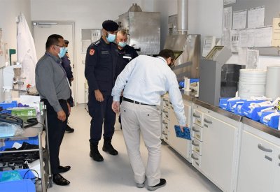الدفاع المدني تنفذ حملة توعوية وتفتيشية على مواقع المواد المشعة بالمنشآت الصحية