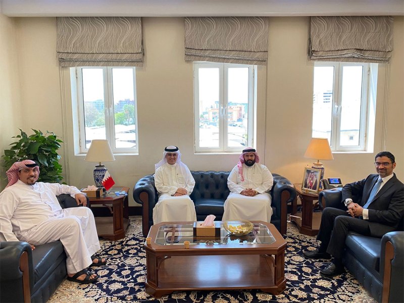وزير شؤون البلديات والزراعة يستقبل النائب عبدالله الظاعن لبحث متطلبات أهالي عراد والحالتين