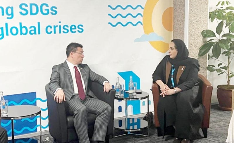 الرميحي تبحث التعاون مع الوفد الماليزي في مجالات الإسكان والتخطيط