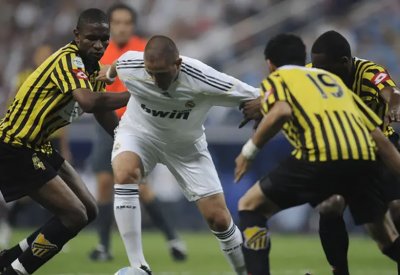 بنزيمة وريال مدريد.. علاقة بدأت وانتهت بـ"اتحاد جدة"