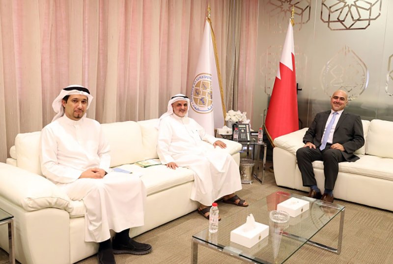 مناقشة أوجه التعاون البحثي بين جامعة البحرين والجامعات الكويتية