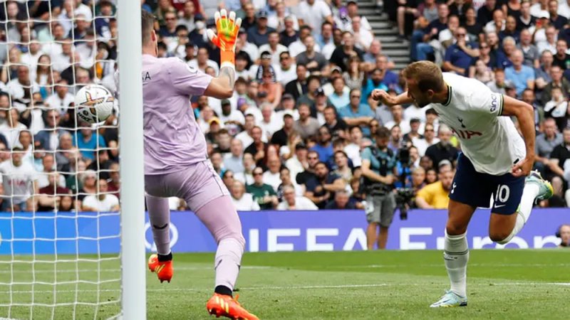 ريال مدريد يلاحق هاري كين ويبتعد عن نجم تشيلسي