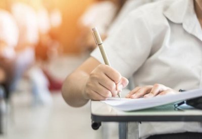 مليونير صيني يتقدم لامتحانات الثانوية العامة للمرة السابعة والعشرين!