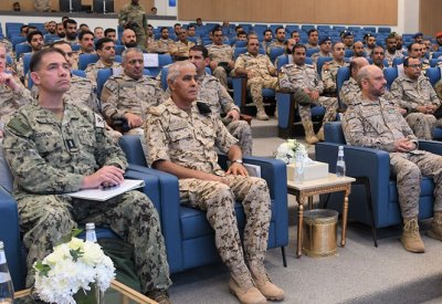 رئيس هيئة الأركان يشارك في ندوة القادة الكبار ويحضر ختام التمرين المشترك عزم النسر 23