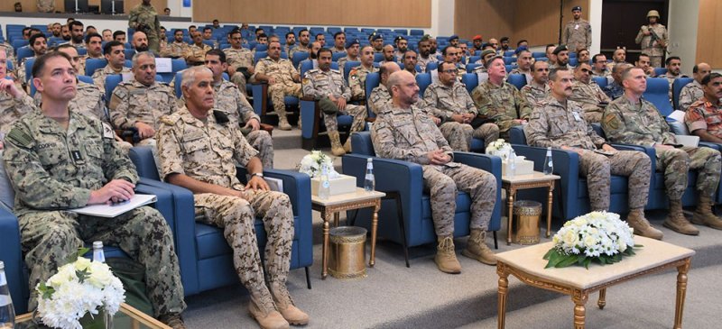 رئيس هيئة الأركان يشارك في ندوة القادة الكبار ويحضر ختام التمرين المشترك عزم النسر 23