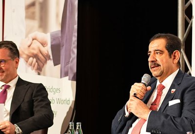 سفير البحرين لدى ألمانيا يشارك في جلسة نقاشية ضمن فعاليات ملتقى الأعمال العربي الألماني