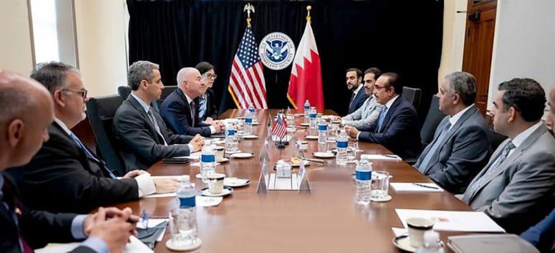 معالي وزير الداخلية يلتقي وزير الأمن الداخلي الأمريكي ويشيد بالتعاون وتبادل الخبرات في مجالات تعزيز الأمن وإنفاذ القانون