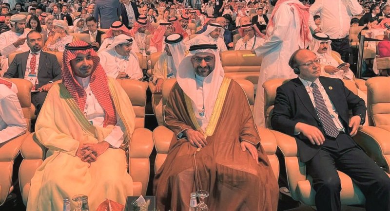وزير "التجارة" يترأس وفد البحرين في مؤتمر رجال الأعمال العرب والصينيين بالرياض