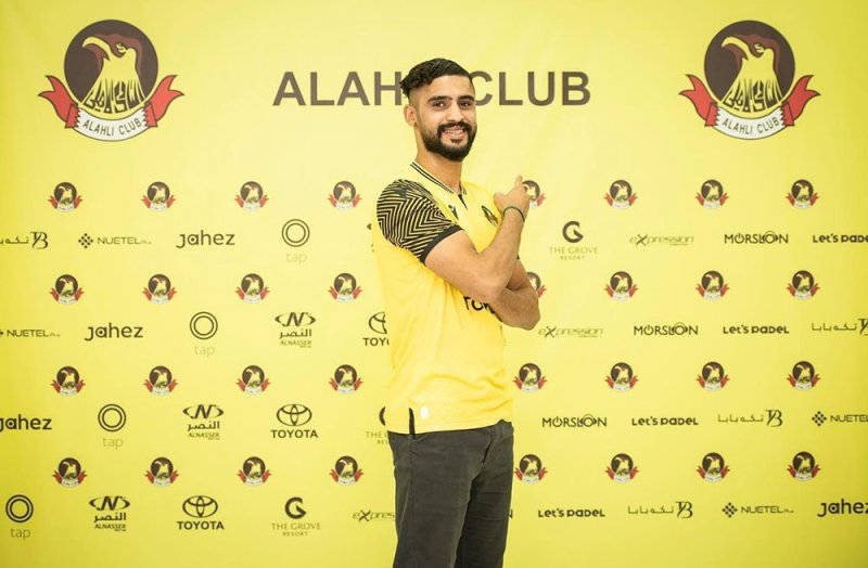 الأهلي يجدد عقد مدافعه سيد محمد أمين لتعزير كتيبة النسور