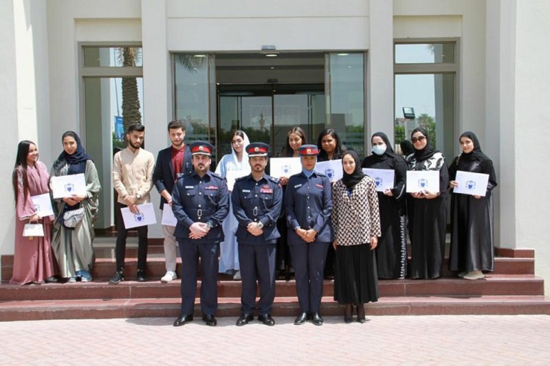 طلبة جامعة البحرين يتعرفون آلية تلقي البلاغات ومتابعة إجراءاتها