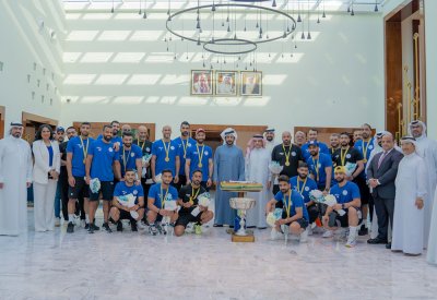 خالد بن حمد يستقبل فريق النجمة بطل آسيا لكرة اليد