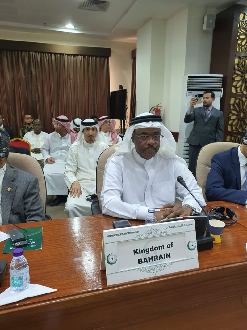 وفد من القنصلية العامة لمملكة البحرين في جدة يحضر اللقاء مع وزير الحج والعمرة بالمملكة العربية السعودية