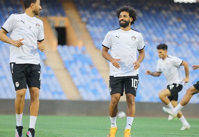 محمد صلاح يقود "الفراعنة" في مواجهة غينيا "الصعبة"