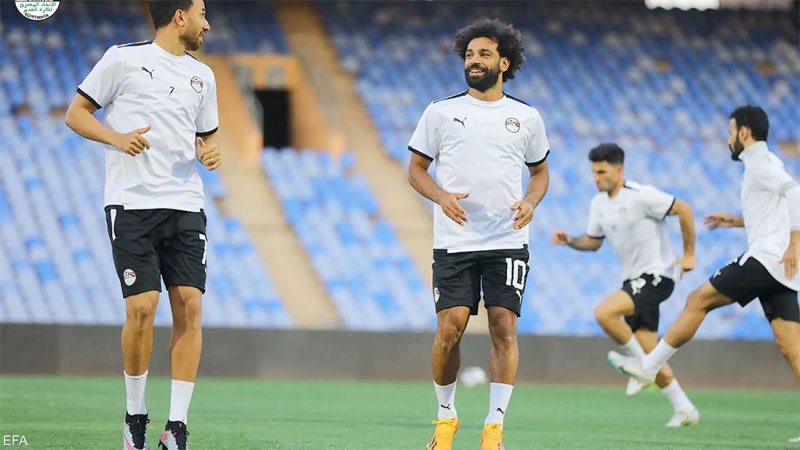 محمد صلاح يقود "الفراعنة" في مواجهة غينيا "الصعبة"
