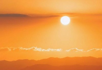مع اشتداد الصيف.. أعراض تحذرك من خطر "ضربة الشمس"