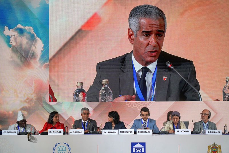 البحرين نجحت في حل بعض القضايا بفضل تقارب وجهات النظر بين المشرعين وبين الزعماء الدينيين