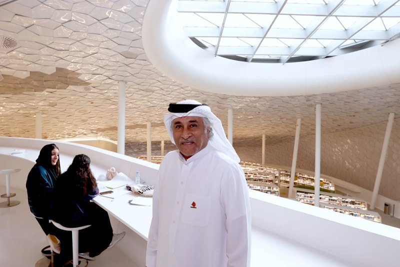 المردي: البلاد حلقة وصل بين المثقفين ومركز إثراء