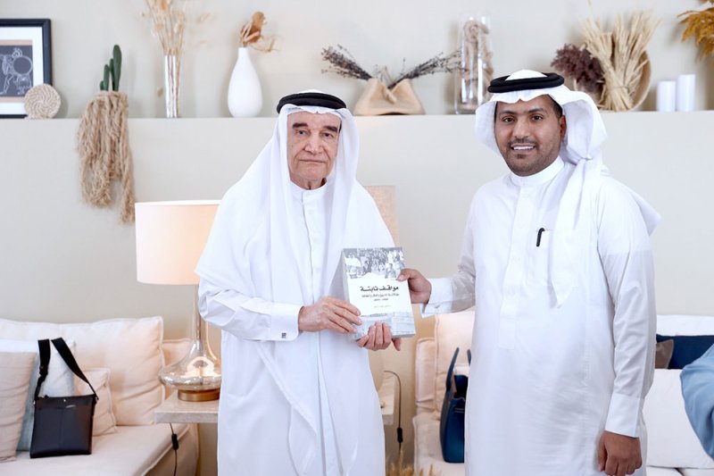 سرحان: اهديت "إثراء"37 اصدار من اصداراتي