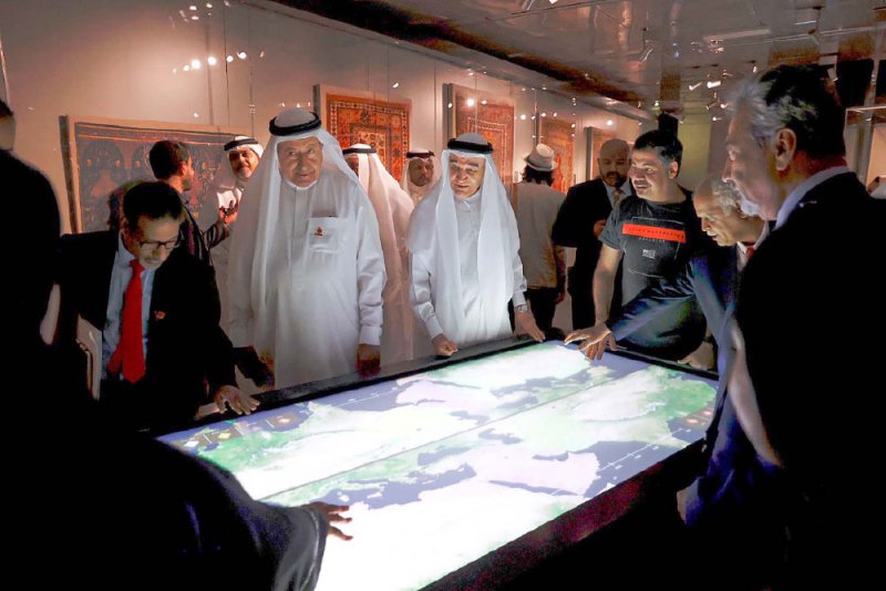 الوفد الثقافي المرافق لـ “البلاد” إلى “إثراء”: المبادرة مهمة للتنشيط الأدبي والفني والثقافي بين البحرين والسعودية