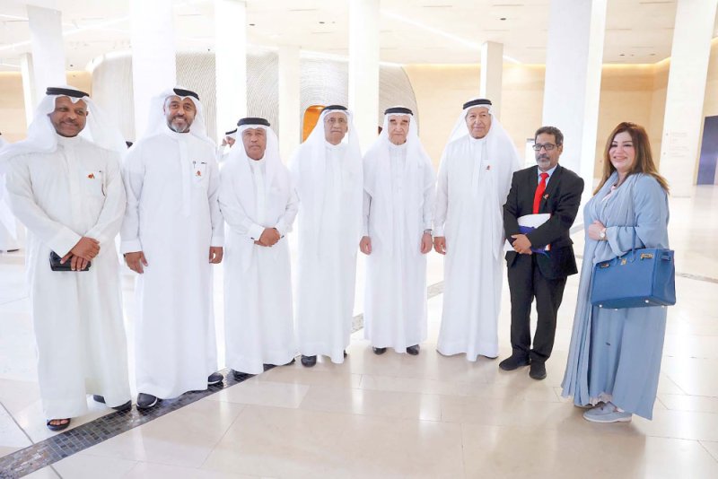 المشاركون بوفد “البلاد” الثقافي: تطلع لتنظيم فعاليات مشتركة بين المؤسسات البحرينية و”إثراء”