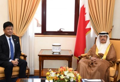 سمو الشيخ علي بن خليفة آل خليفة يستقبل سفير مملكة تايلند