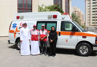 الهلال الأحمر يخصص سيارة إسعاف لمرافقة بعثة الحج البحرينية